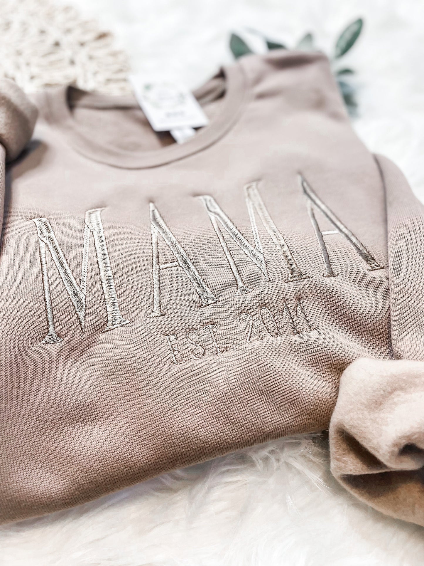 MAMA Est Sweatshirt | Embroidered Neutral Mama Pullover | New Mama Sweater | Custom Mom Shirt | Trendy Crewneck for Mom | Mother's Day Gift