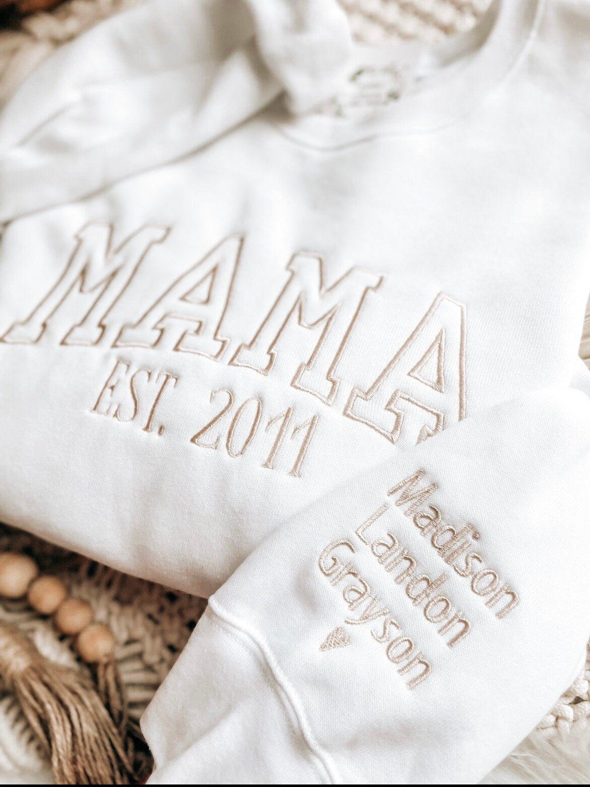 Custom MAMA Est Sweatshirt with Names On Sleeve | Grandma Sweatshirt | Mama Est | New Mother gift | Trendy Crewneck for Mom