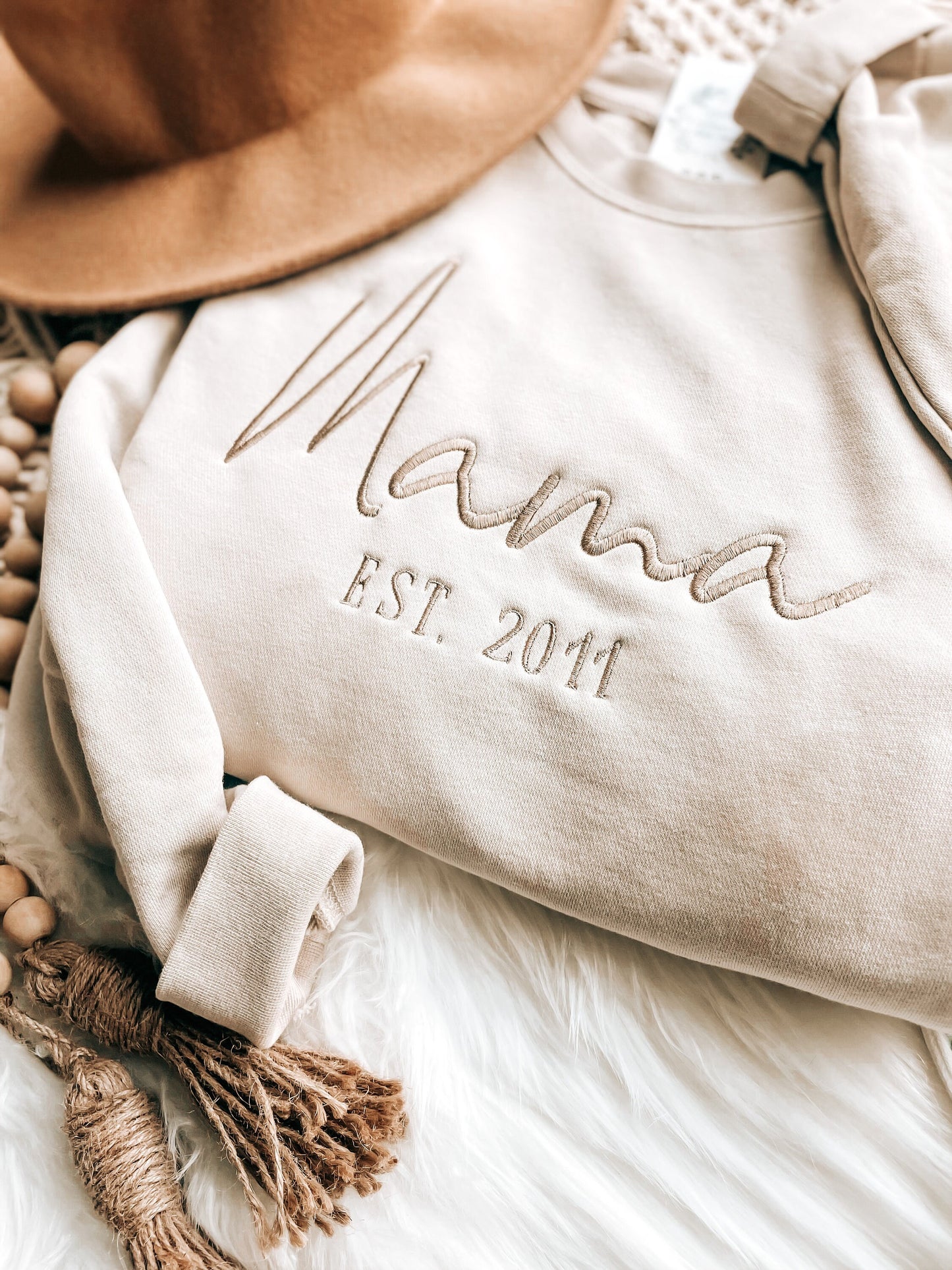 Custom MAMA Est Sweatshirt  | Grandma Sweatshirt | Mama Est | New Mother gift | Trendy Crewneck for Mom