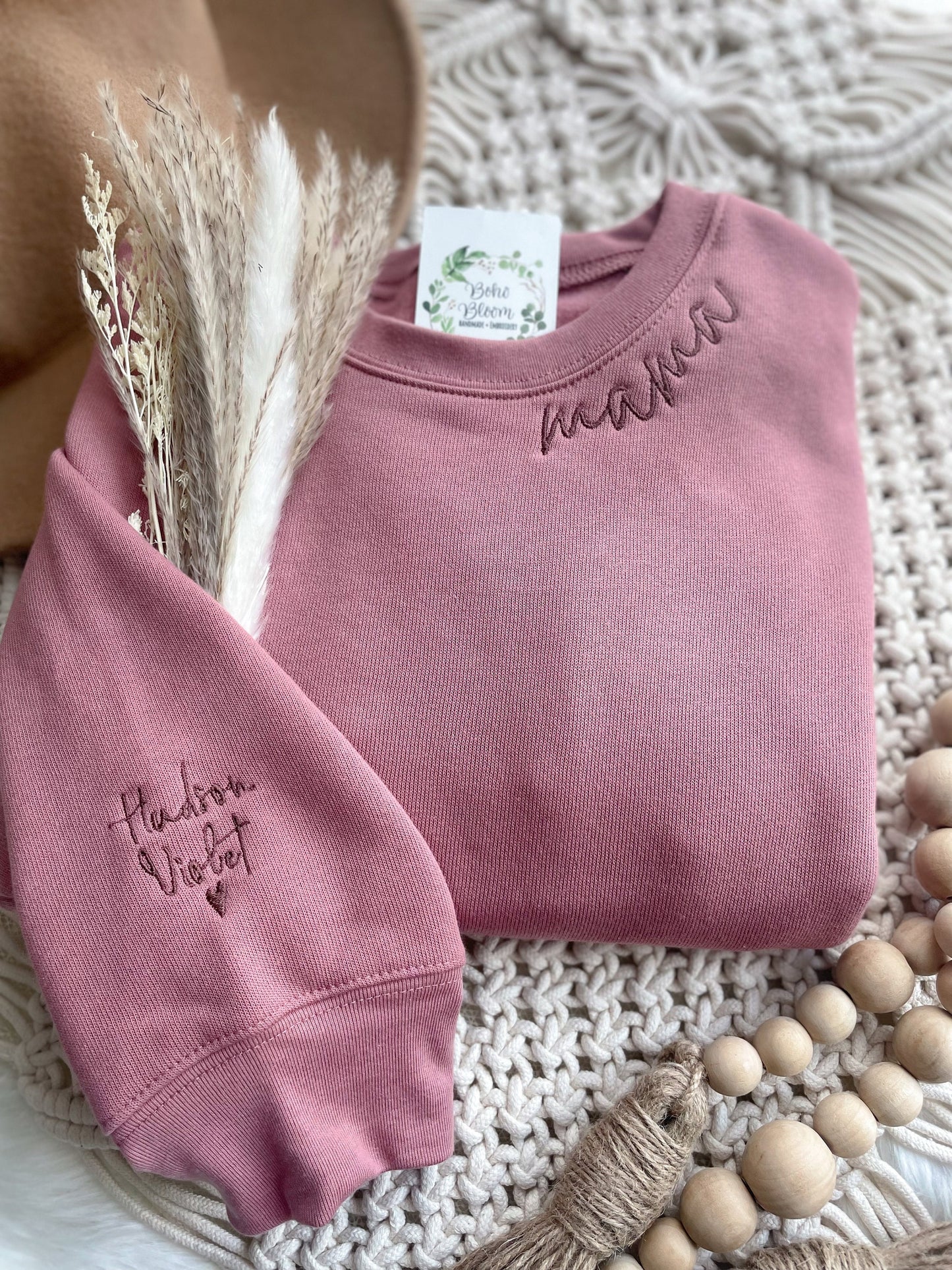 Custom Collar and Sleeve Embroidered Sweatshirt | Mama and Grandmother Sweatshirt with Kids Names | Gifts For Mom | Mother's Day Gifts |