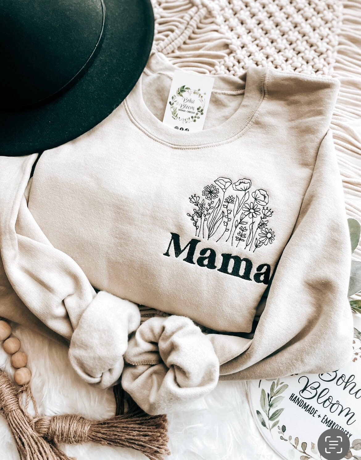 Floral Mama Embroidered Sweatshirt, Boho Mama Sweatshirt, Wildflower Crewneck, Embroidered Flower Shirt, Retro Mama, Gift for Mother's Day